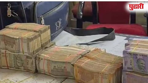 Jalgaon Static surveillance on Action Mode : निवडणूकीच्या पार्श्वभूमीवर स्थिर सर्वेक्षण पथकाकडून अडीच लाख जप्त