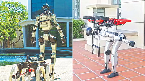 Advanced Robot: पाठीवरून उडणारे व चालणारे ड्रोन सोडणारा अद्ययावत रोबो