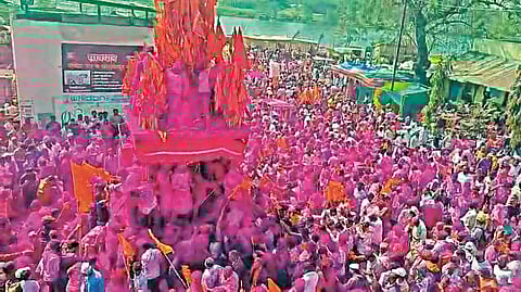 Mhaswad Rathotsav: सिद्धनाथाच्या नावानं चांगभलं...