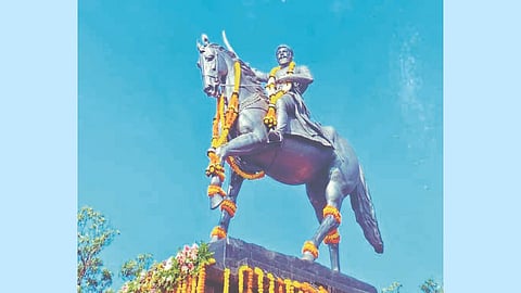 Shivpratap Din |