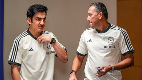 BCCI Meeting : दुसऱ्या वन-डे पूर्वी ‘बीसीसीआय’ची गंभीर-आगरकर यांच्यासह तातडीची बैठक