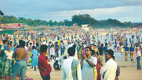 tourist-rush-of-domestic-and-foreign-visitors-in-state