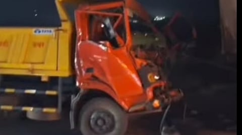 dumper collision incident