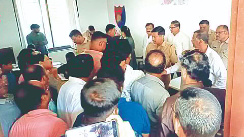 TWJ investors protest