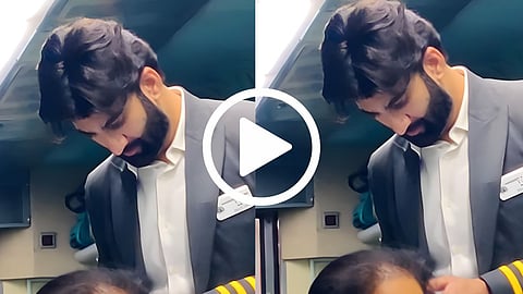 Viral video : 'रेल्वेत असा TC ......" : व्हायरल व्हिडिओने सोशल मीडियावर क्रश, हास्यकल्लोळ आणि टोमण्यांचा धुमाकूळ!