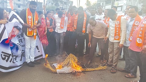 Shiv Sena workers protest