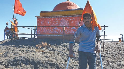 Rishikesh Mali climbs Kalsubai