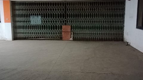 Election officer unavailable Thane