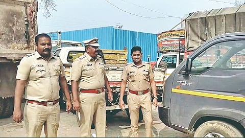 Pandharpur Illegal sand transportation