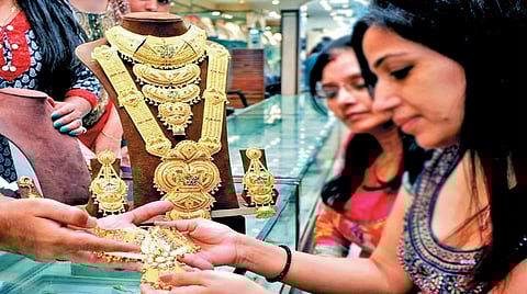 Buying Gold by Mortgaging Gold Rises