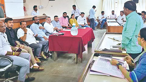 Satara Water Supply : नळकनेक्शन, लिकेज काढण्यासाठी बेकायदा पैसे घेतले जातात