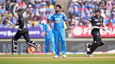 IND vs NZ ODI : न्यूझीलंडच्या सलामी जोडीचा पराक्रम; भारतीय भूमीवर २७ वर्षांनंतर घडवला 'हा' मोठा विक्रम