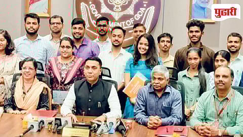 CM Pramod Sawant |अधिकारी म्हणून नव्हे, तर जनसेवक म्हणून लोकांची कामे करा