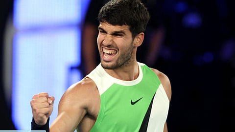 Australian Open : अल्काराझची ‘ऑस्ट्रेलियन ओपन’च्या फायनलमध्ये मुसंडी! ५ तास २७ मिनिटांच्या ‘उपांत्य’ लढतीत झ्वेरेव्हला लोळवले