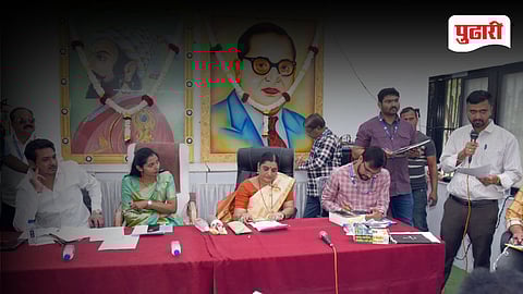 Dhule News | धुळ्याच्या पाच कंदील चौकातील चारही मार्केटचे काम वर्षभरात पूर्ण करणार...