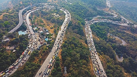 Mumbai Pune Expressway tanker accident
