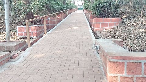 Matheran Road Cement Blocks