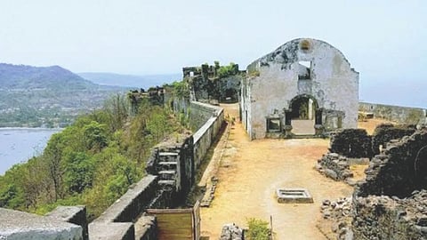 Raigad Korlai Fort