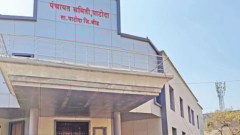 Patoda Panchayat Samiti building unused