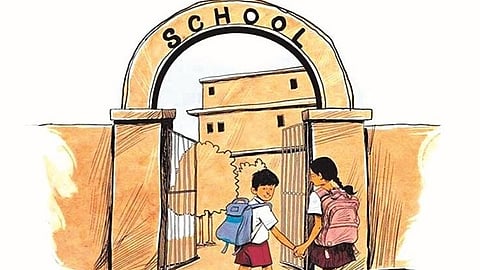 Students fee dispute: फी न भरल्याने विद्यार्थ्यास शाळेने दाखवला घरचा रस्ता