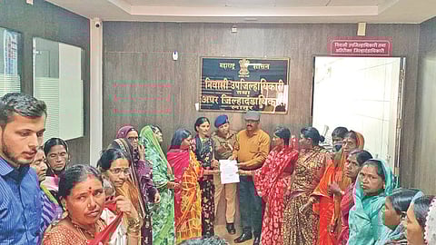 Women protest illegal alcohol