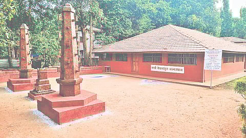 Keshavsut memorial