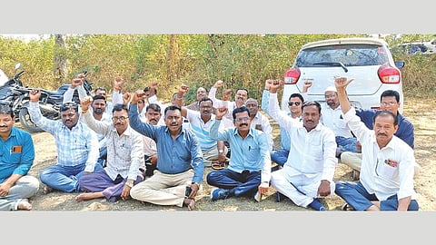 Land Records employees strike