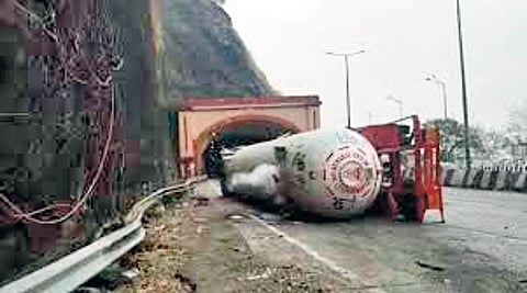 Mumbai pune express way |