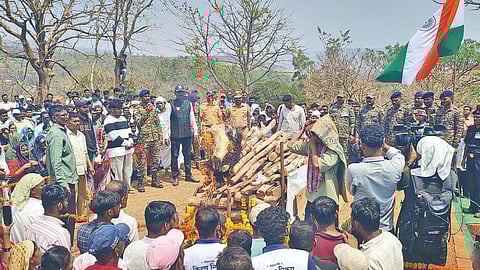 Balkrishna Nikam martyr: शहीद जवान बाळकृष्ण निकम यांच्यावर अंत्यसंस्कार