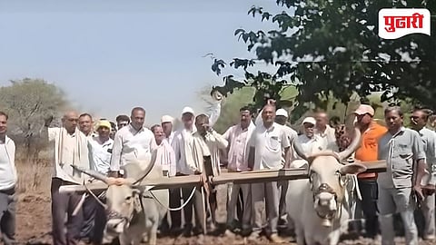 Dhule News | शिंदखेडा तालुक्यातील विखुर्ले रहिमपूर कारखाना बंद; संतप्त शेतकऱ्यांचा कारखाना जमिनीवर ताबा