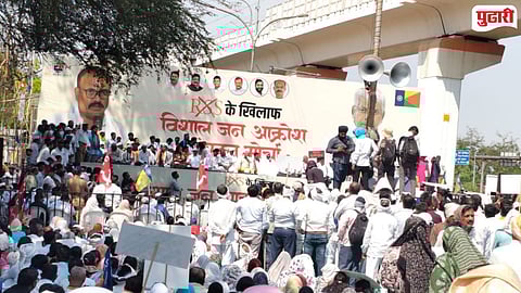 Nagpur RSS Headquarters Protest