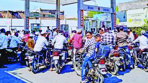 Vaijapur Petrol Shortage Rumors