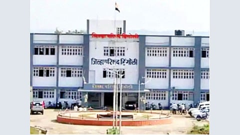 government office tobacco ban action