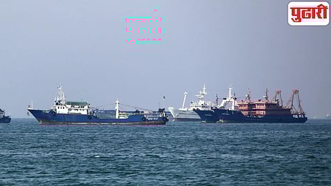 Iran Pakistan ships Hormuz Strait