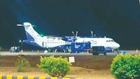 कोल्हापूर : विमानतळावर रात्रीही नियमित प्रवासी विमानसेवा सुरू झाली आहे.