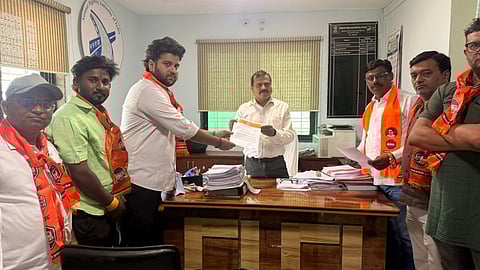 इंग्रजी नोटिसांचा गुंता सोडा, मराठीत संवाद साधा! जळगावकरांचे NHAI ला साकडं