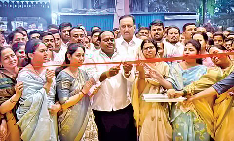 Samadhan Awtade | पायात पाय घालण्यापेक्षा हातात हात घालून काम करु : आ. आवताडे