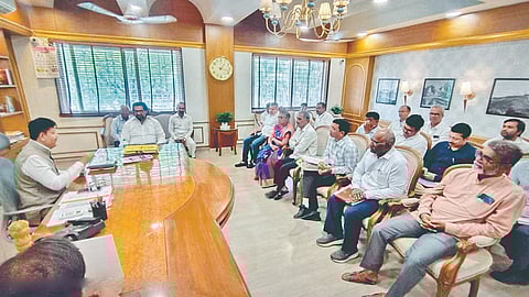 Shivendraraje Bhosale | डॉ. बाबासाहेबांच्या स्मारकाचा प्रश्न मार्गी लावा: ना. शिवेंद्रराजे भोसले