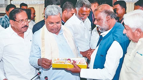 Karnataka news: अनु. जातींमध्ये अंतर्गत आरक्षण लागू