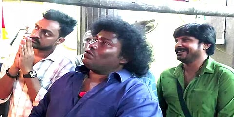 கன்னியாகுமரி: மண்டைக்காடு பகவதியம்மன் கோயிலில் நடிகர் யோகிபாபு சாமி தரிசனம்