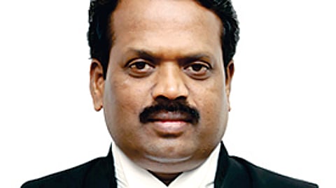 பொறுப்பு தலைமை நீதிபதியாக பதவி வகித்த T.ராஜா