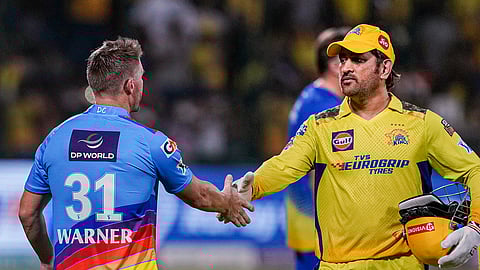 Dhoni - Warner