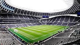 கால்பந்து மைதானம்