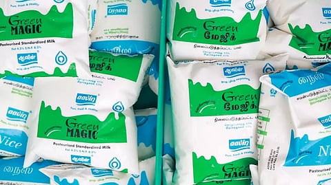 ஆவின் பால்