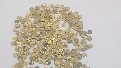 தங்கக் காசுகள்