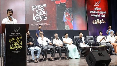 சனாதன ஒழிப்பு மாநாட்டில் உதயநிதி ஸ்டாலின்