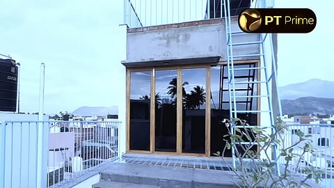 Compact வீடு