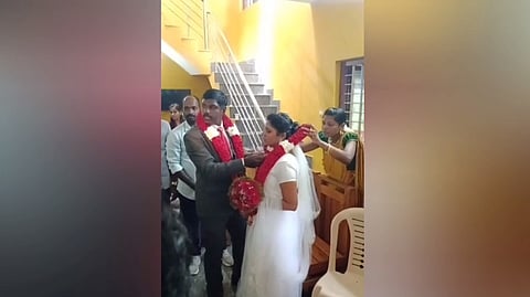 ரகசிய திருமணம் செய்து கொண்ட அனிஷா