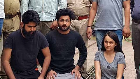 ப்ரியா சேத் மற்றும் அவரது கூட்டாளிகள்