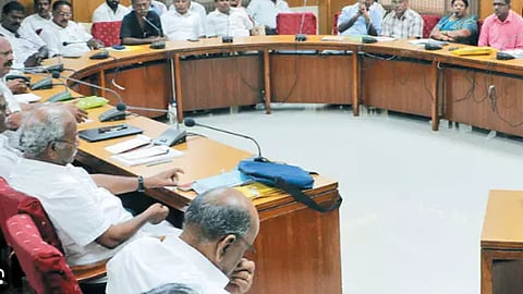 போக்குவரத்து தொழிளாளார்களின் பேச்சுவார்த்தை